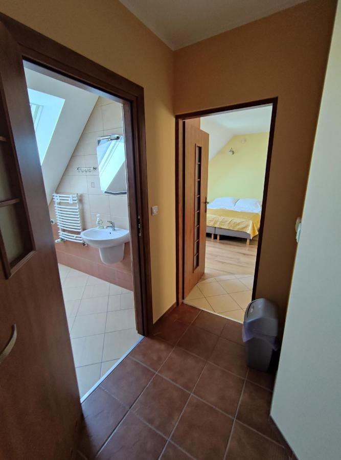 Pod Lasem Apartment *
